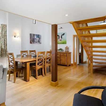 Semesterbostad Keiras *